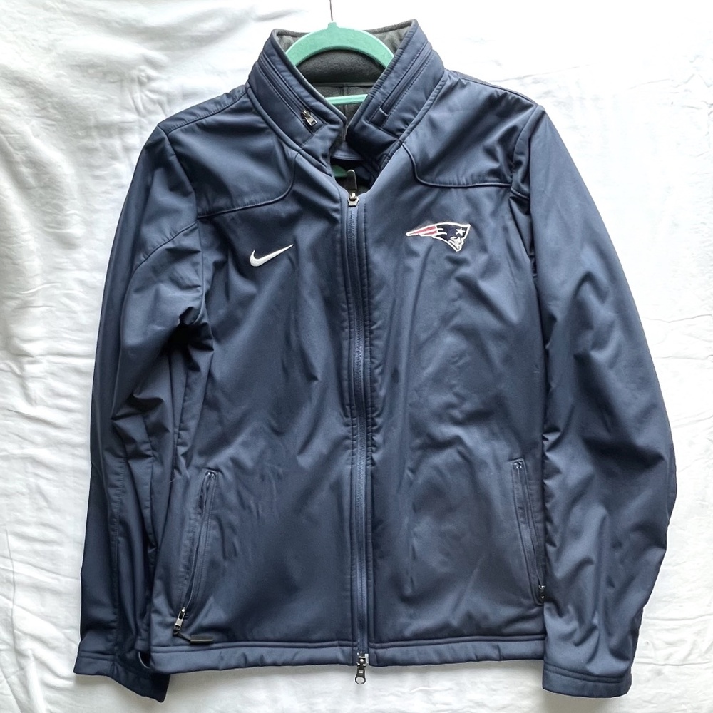 Nike Women's Jacket, Size M, Navy with New England Patriots Logo & stowaway hood